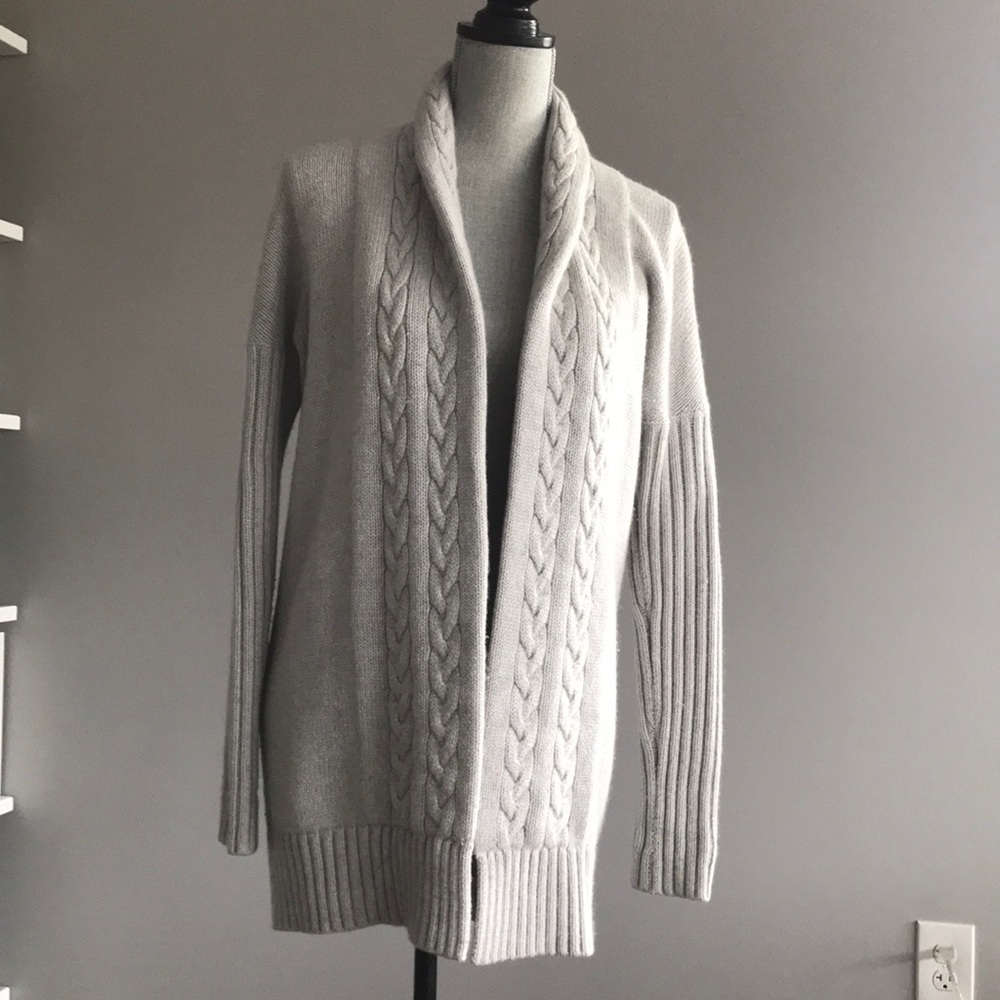 Pale gray AUTUMN CASHMERE 🍂 long cardigan (M)